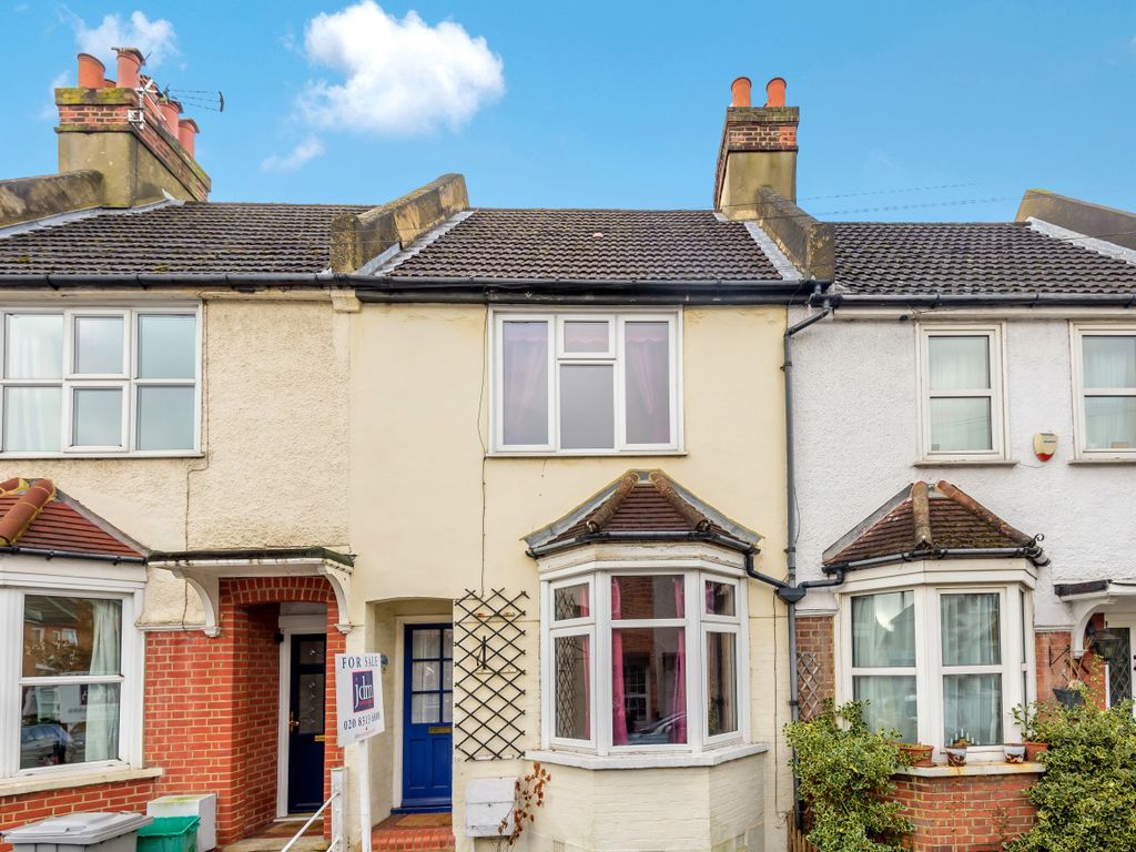 2 bed terraced house for sale in Morgan Road, Bromley BR1, £400,000