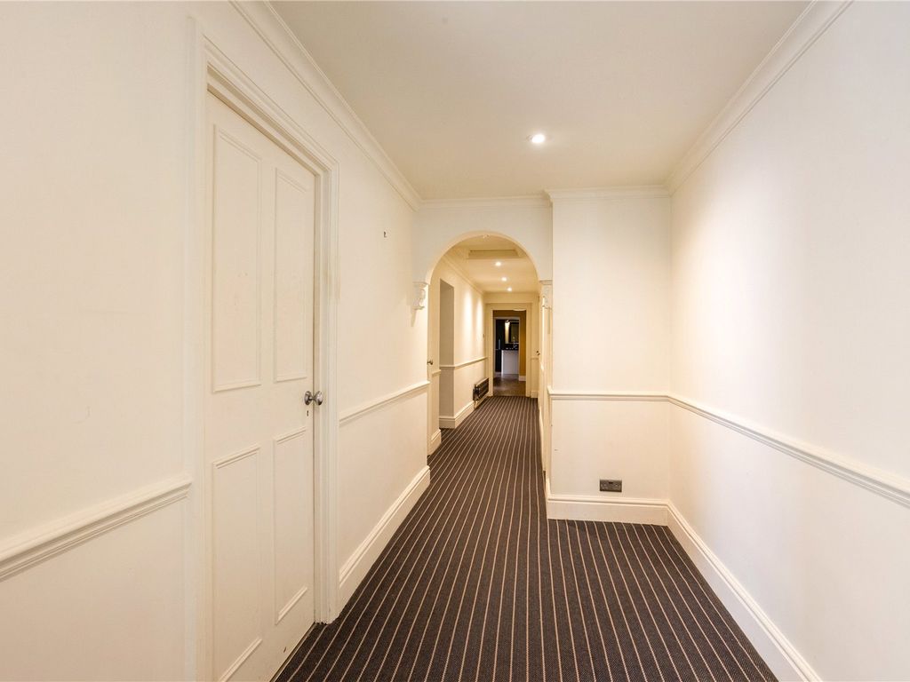 2 bed flat for sale in Lansdown Crescent, Bath BA1, £800,000