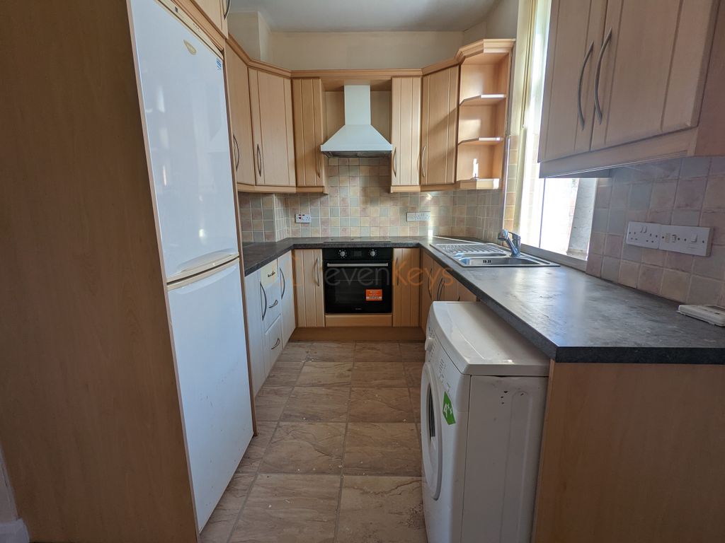 2 bed terraced house to rent in Sabin Terrace, New Kyo, Stanley DH9, £475 pcm
