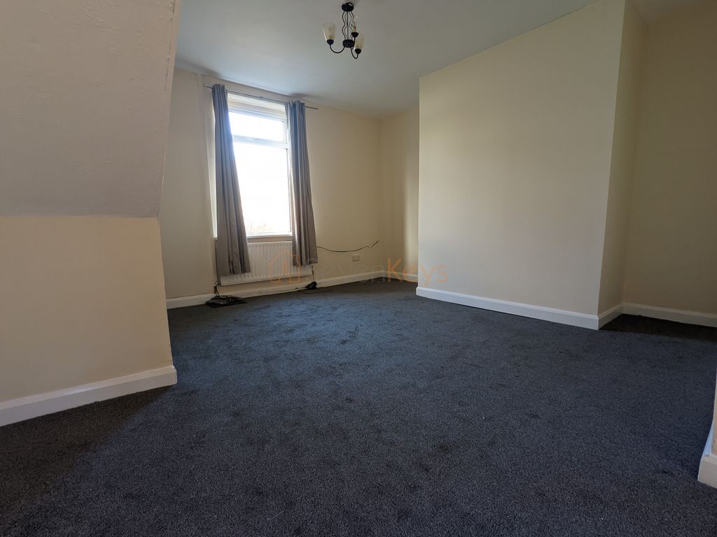 2 bed terraced house to rent in Sabin Terrace, New Kyo, Stanley DH9, £475 pcm