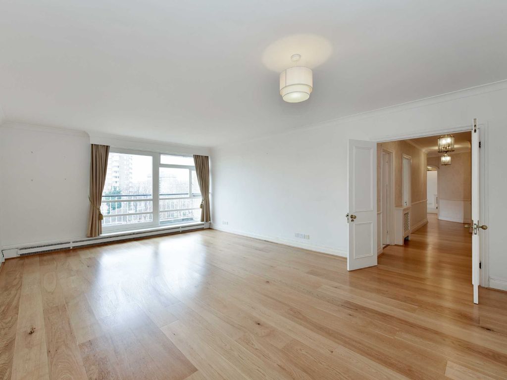 3 bed flat to rent in Walsingham, St John's Wood Park, St John's Wood, London NW8, £4,498 pcm