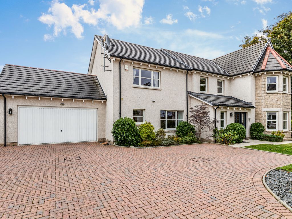 5 bed detached house for sale in Hervey Park, Newmachar AB21, £465,000