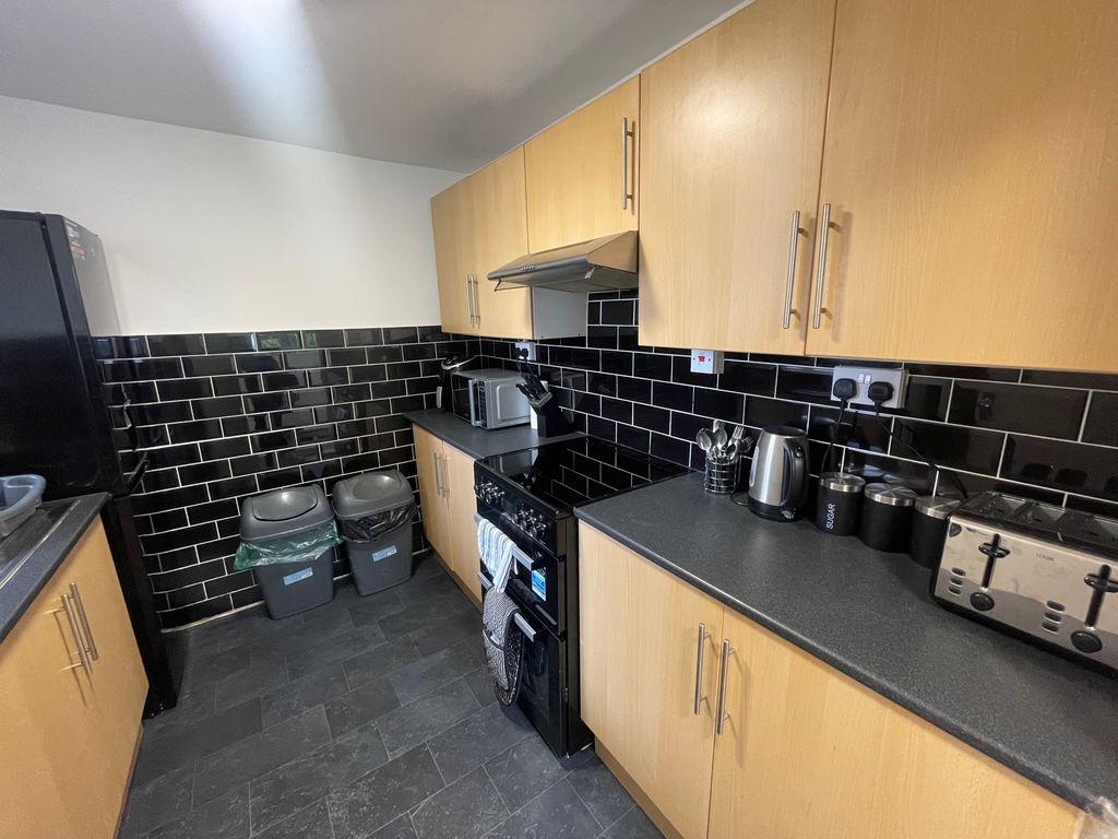 1 bed flat to rent in The Philog, Whitchurch CF14, £895 pcm