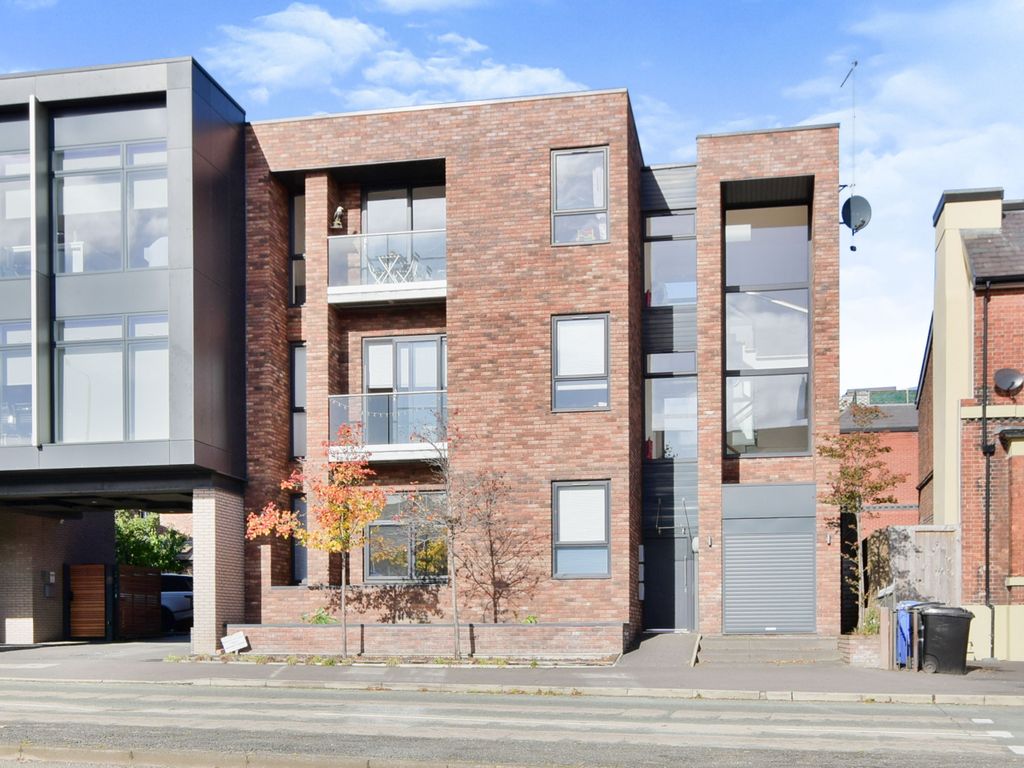 2 bed flat for sale in 1B Woodlands Road, Altrincham WA14, £349,999