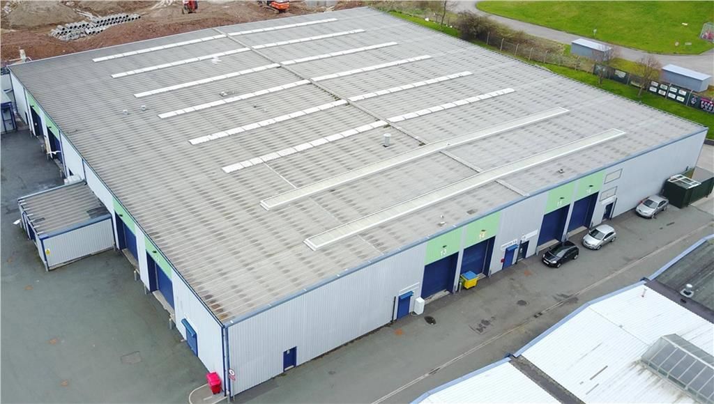 Light industrial to let in Unit 14 Arrowe Commercial Park, Arrowe Brook Road, Upton, Wirral, Cheshire CH49, Non quoting