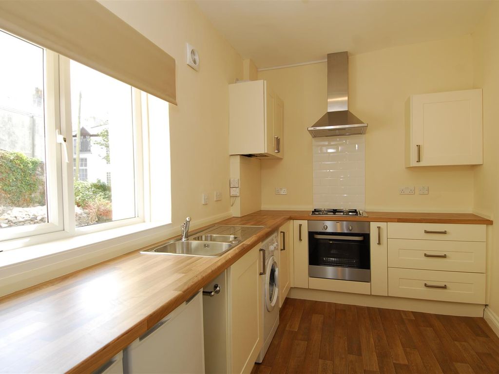 3 bed flat to rent in North Street, Gf, Plymouth PL4, £563 pcm