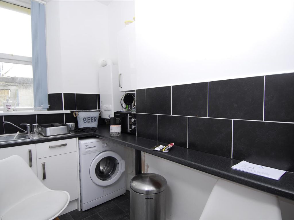 1 bed flat to rent in Wolsdon Street, Flat 1, Plymouth PL1, £823 pcm