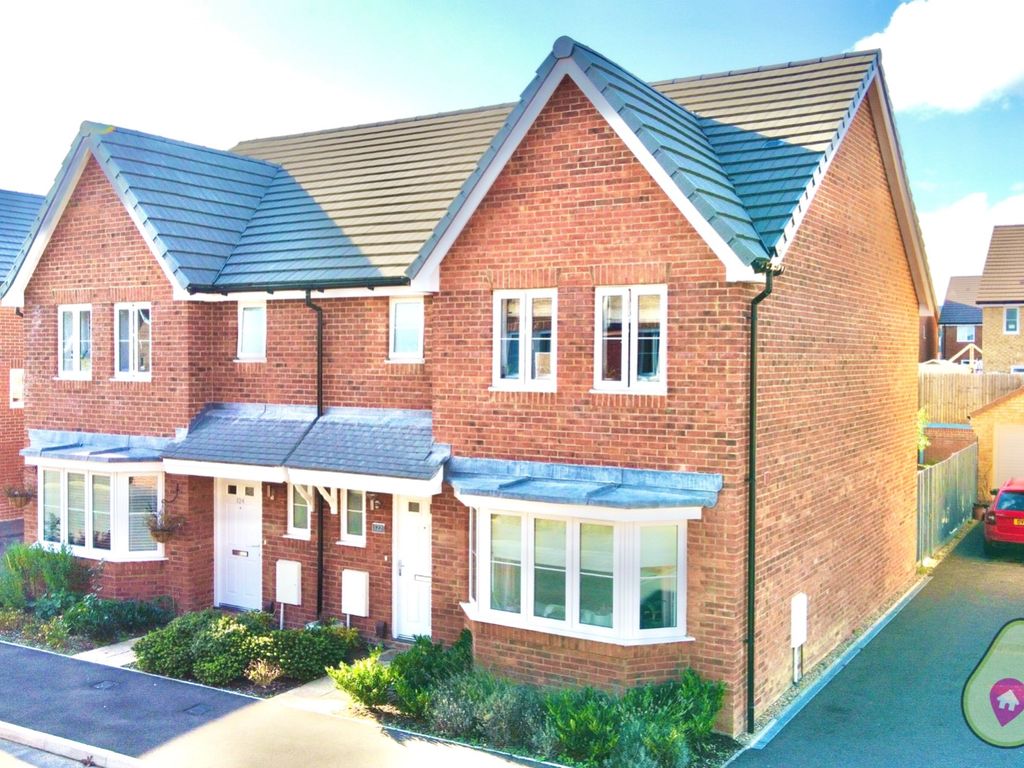 3 bed semi-detached house for sale in Westall Street, Shinfield, Reading RG2, £470,000