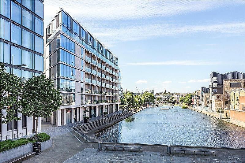 1 bed flat for sale in Book House, City Road, London EC1V, £650,000