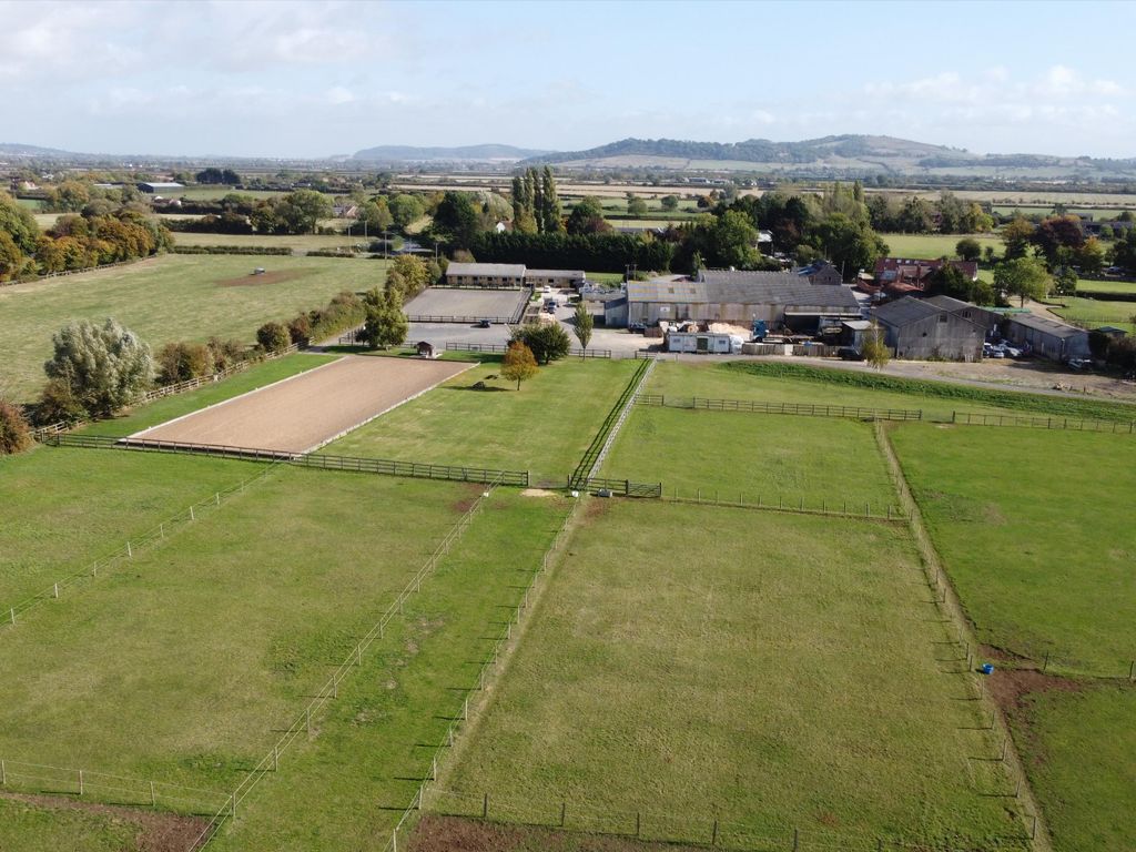 Land for sale in Fiddington, Tewkesbury GL20, £800,000