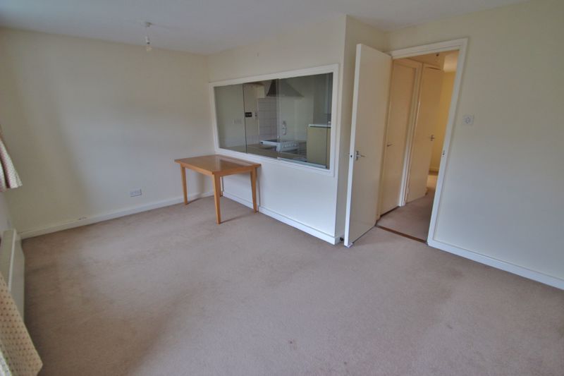 1 bed flat for sale in Dudley Road, Tunbridge Wells TN1, £165,000