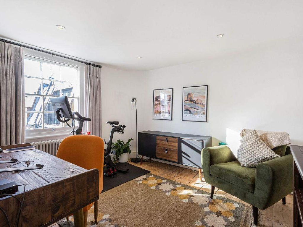 3 bed flat for sale in Balcombe Street, London NW1, £1,850,000