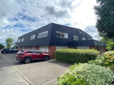 Office to let in King John House, Units 1 & 2, Kingsclere Park, Newbury, Hampshire RG20, £32,000 pa