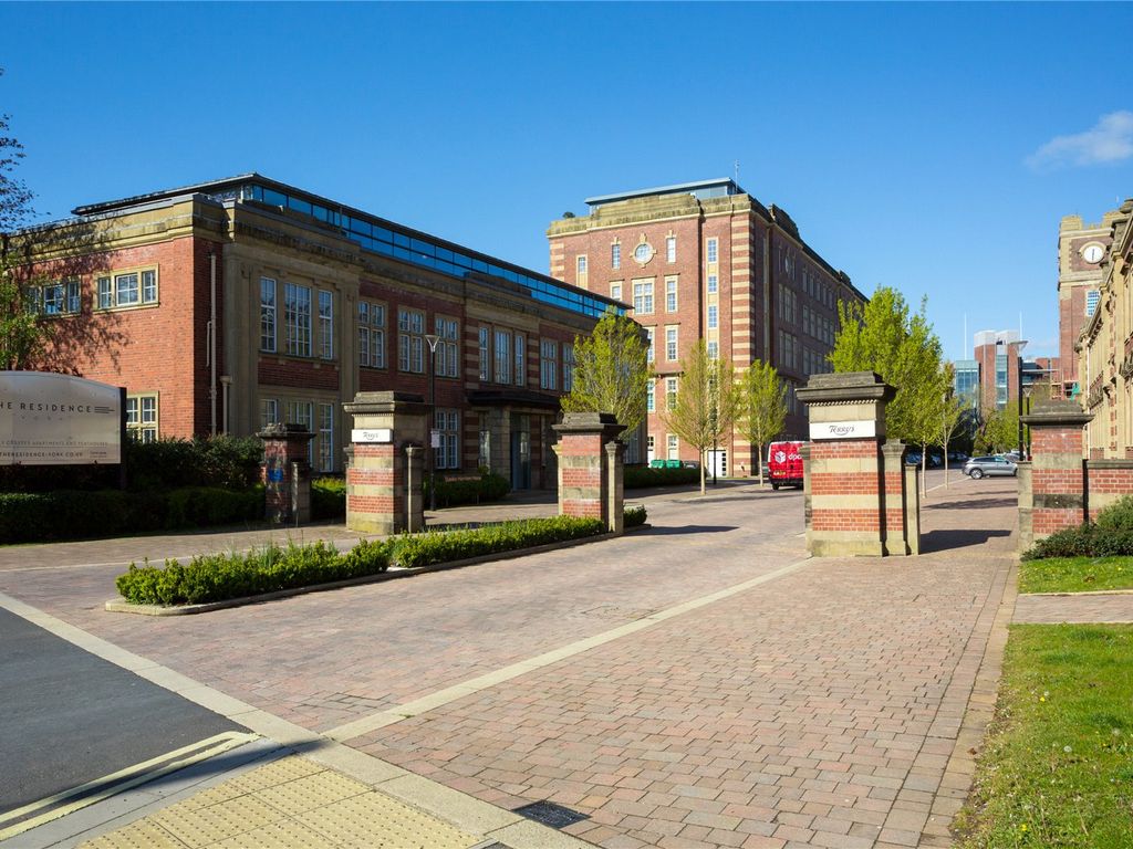 2 bed flat for sale in The Residence, Bishopthorpe Road, York YO23, £435,000