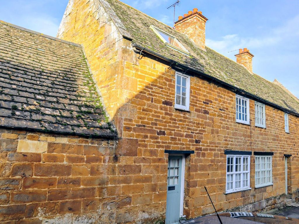 3 bed cottage for sale in Norton Street, Uppingham, Rutland LE15, £350,000