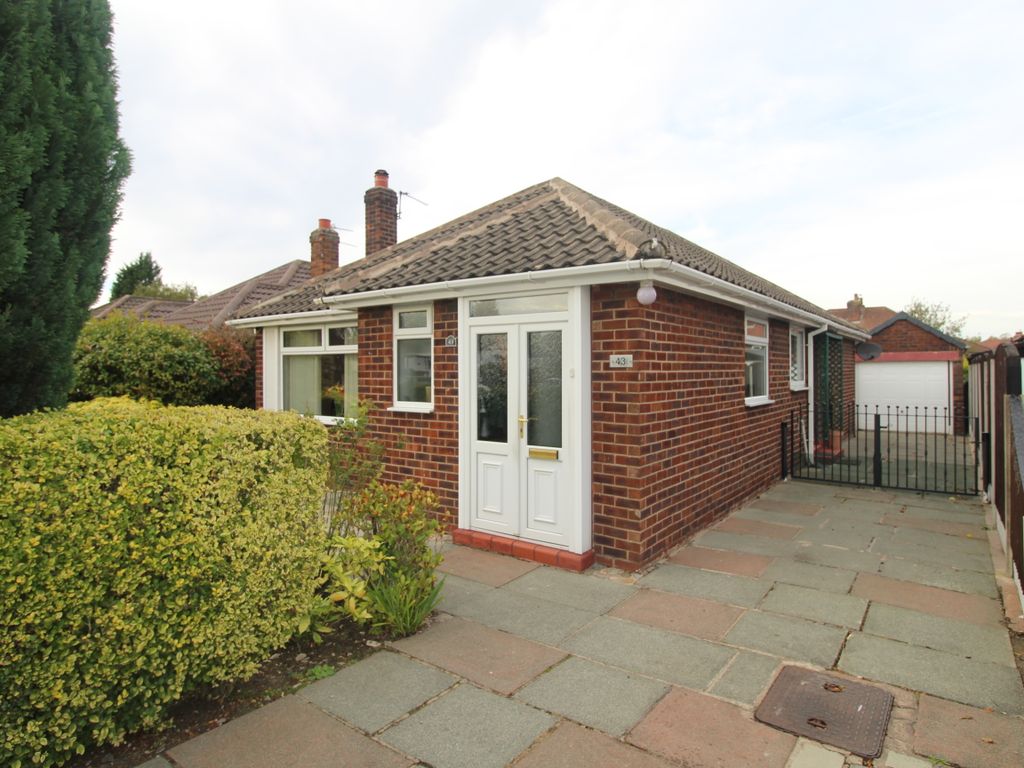 3 bed bungalow for sale in Shaftesbury Avenue, Timperley, Altrincham WA15, £435,000