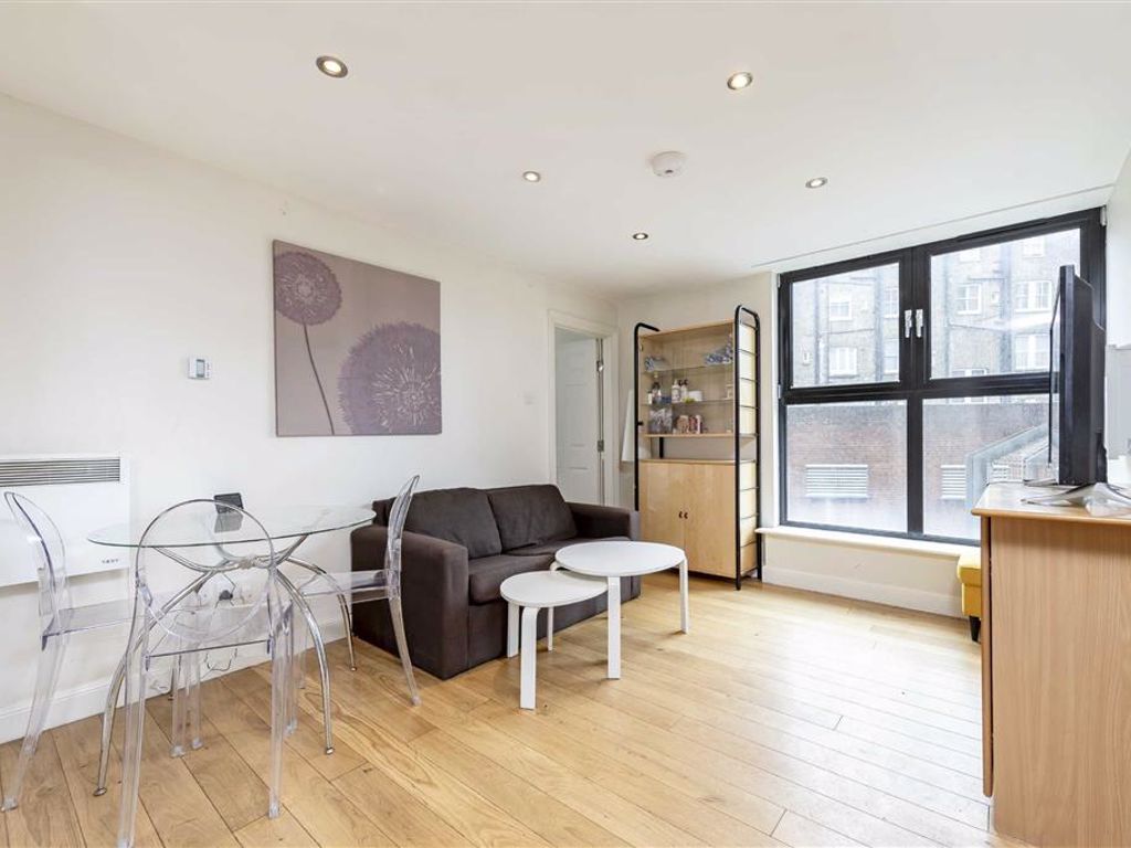 2 bed flat for sale in Cromwell Road, London SW7, £550,000