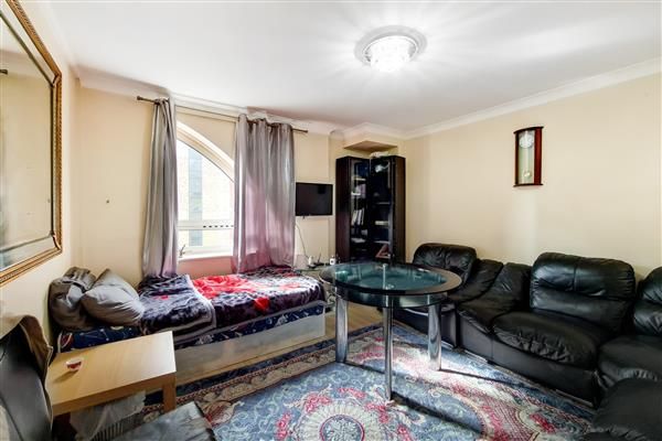 1 bed flat for sale in Royal Langford Apartments, Greville Road, London NW6, £375,000