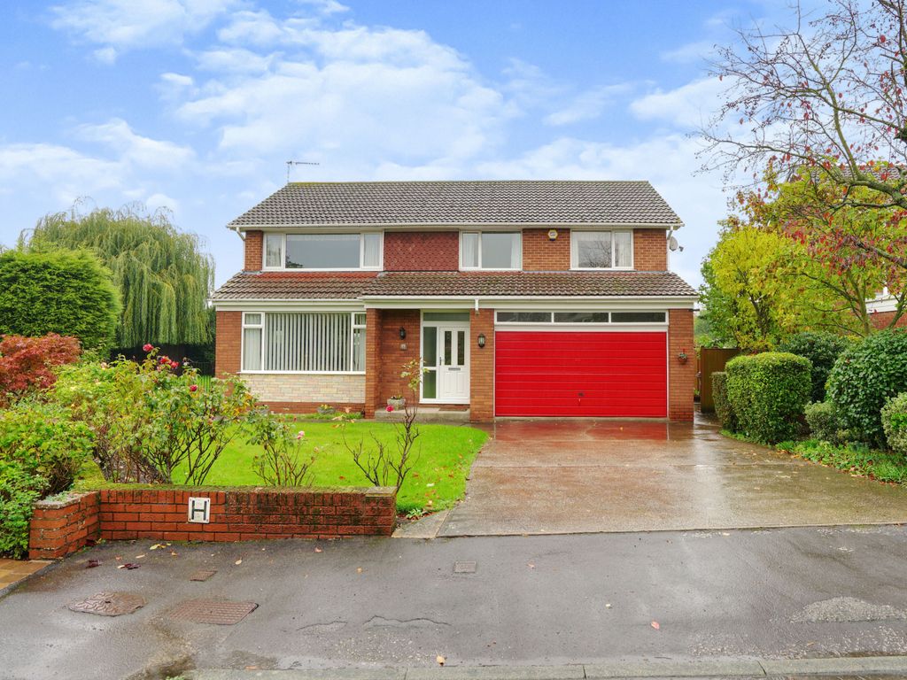 5 bed detached house for sale in The Maltings, Blyth, Worksop S81, £470,000
