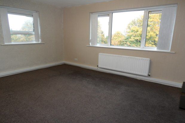 2 bed flat to rent in Troy Street, Blackburn BB1, £575 pcm