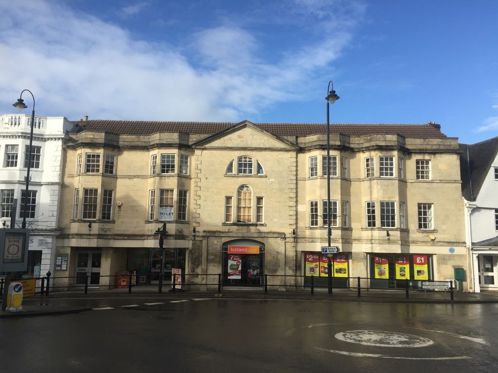 Office to let in Market Place, Chippenham SN15, Non quoting