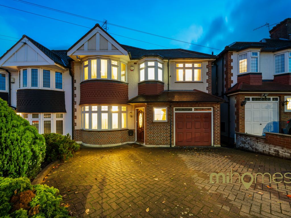 4 bed semi-detached house for sale in Morton Way, Southgate N14, £1,000,000