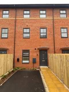 2 bed flat to rent in New Bold Street, Nottingham NG8, £895 pcm