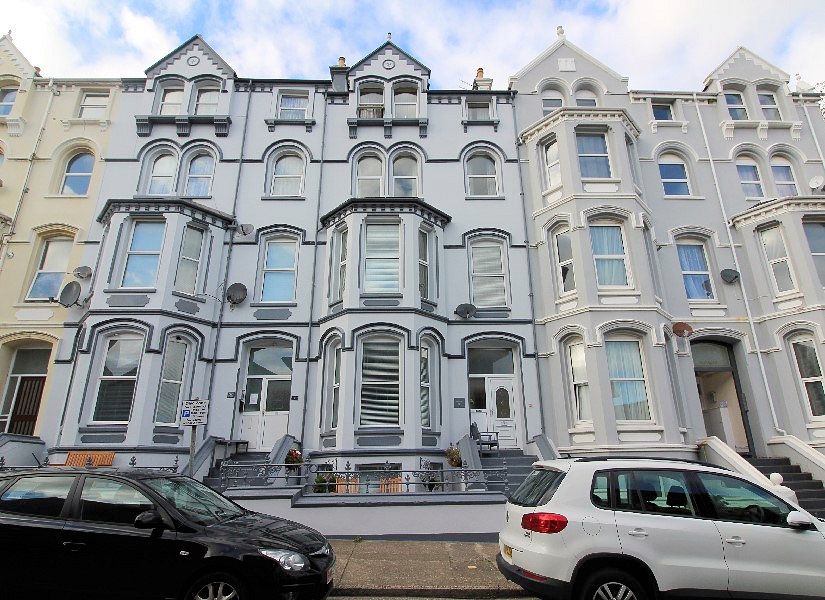 17 bed terraced house for sale in 1Be, Douglas, Fairfield Terrace Douglas, Isle Of Man IM1, £750,000
