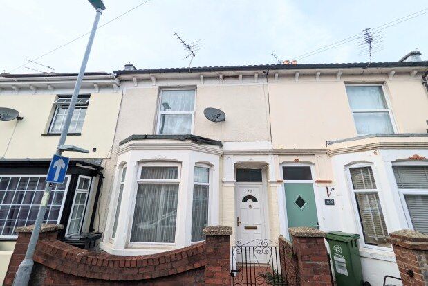 2 bed property to rent in Walden Road, Portsmouth PO2, £1,200 pcm