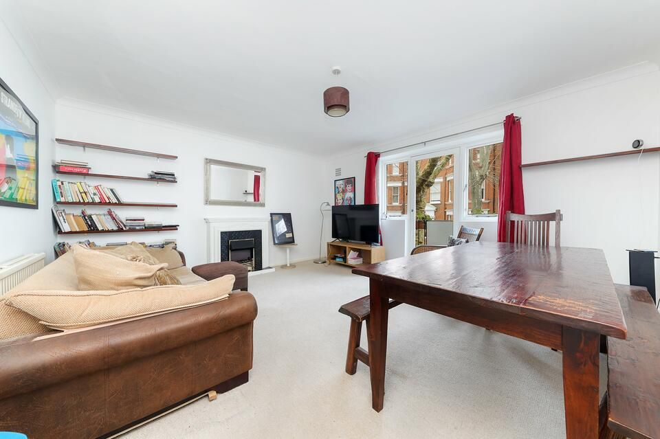 2 bed flat for sale in Cranworth Gardens, London SW9, £440,000