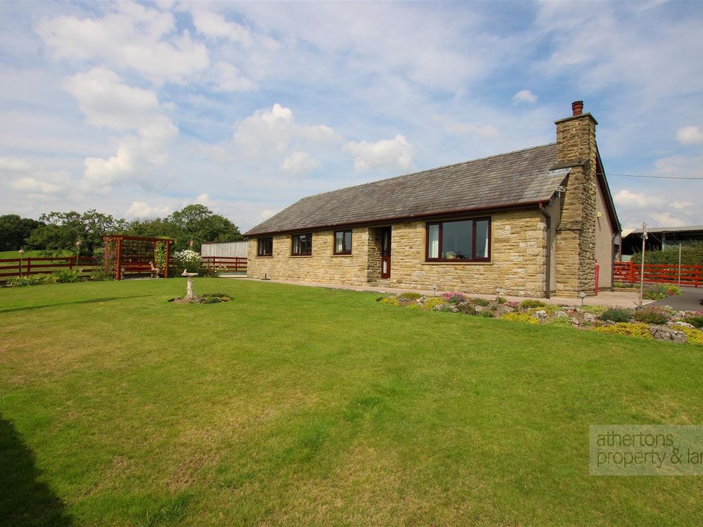 3 bed bungalow for sale in Green Moor Lane, Knowle Green, Ribble Valley PR3, £525,000