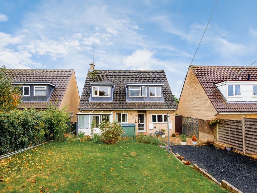 3 bed detached house for sale in Churchill Way, Painswick, Stroud, Gloucestershire GL6, £395,000