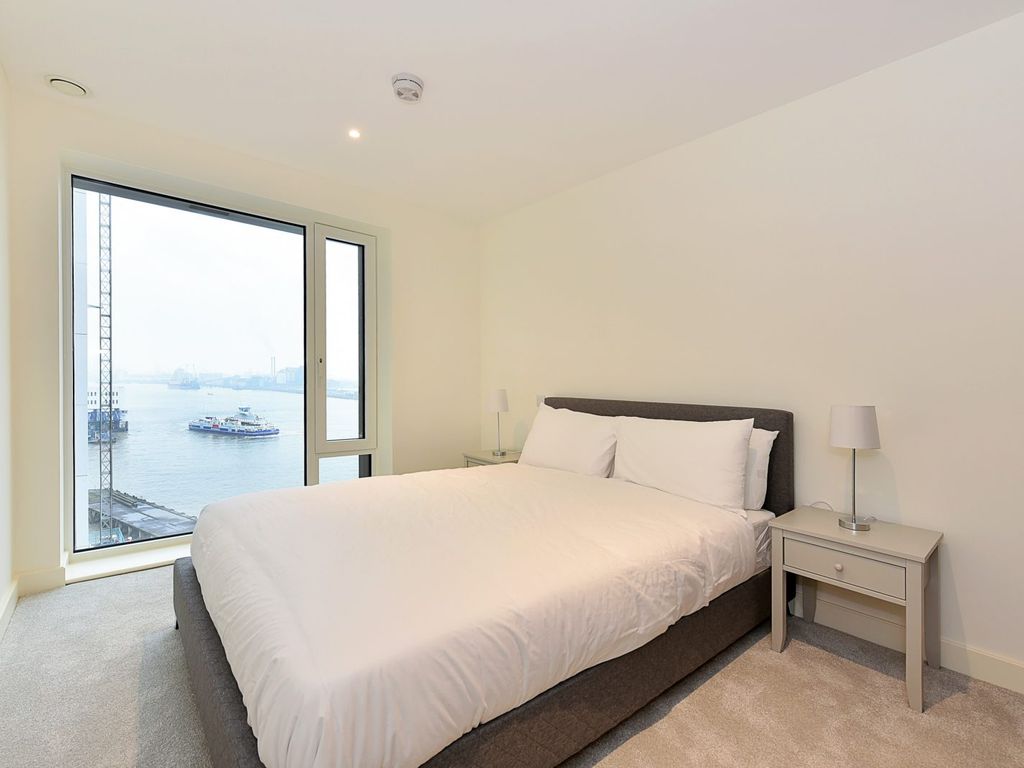 2 bed flat for sale in Deveraux House, Duke Of Wellington Avenue, Woolwich Arsenal, Royal Arsenal Riverside SE18, £590,000