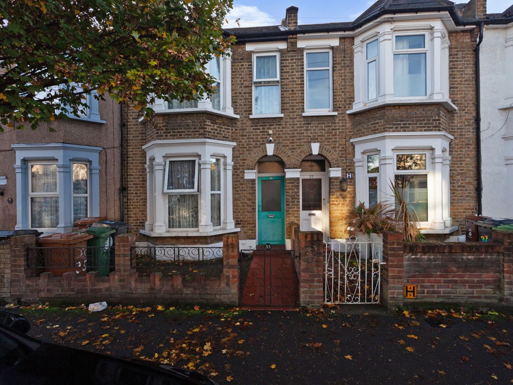 2 bed terraced house for sale in Waterloo Road, Leyton E10, £600,000