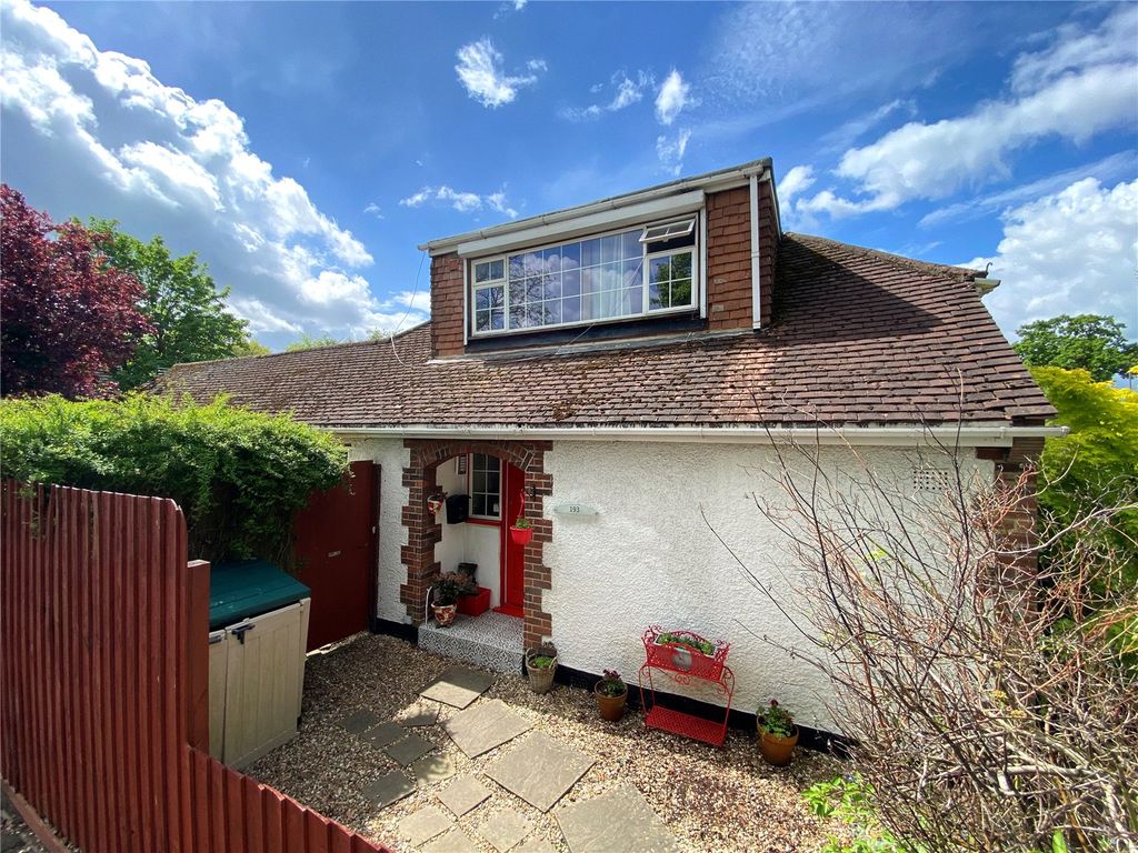 3 bed bungalow for sale in Woodham Lane, New Haw, Surrey KT15, £600,000