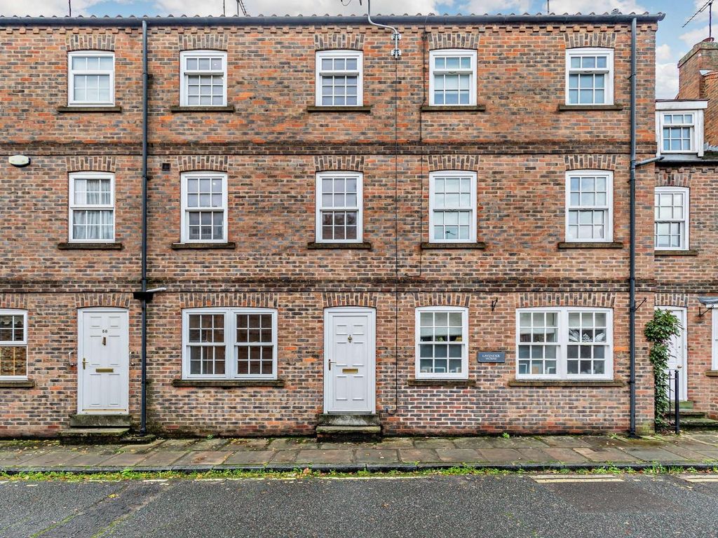 4 bed terraced house for sale in Aldwark, York YO1, £550,000