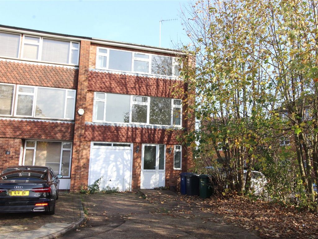 3 bed end terrace house for sale in Mallard Close, New Barnet, Barnet, Hertfordshire EN5, £500,000
