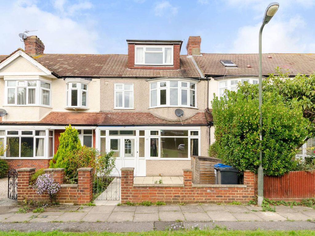 5 bed terraced house for sale in Crossway, Raynes Park, London SW20, £900,000