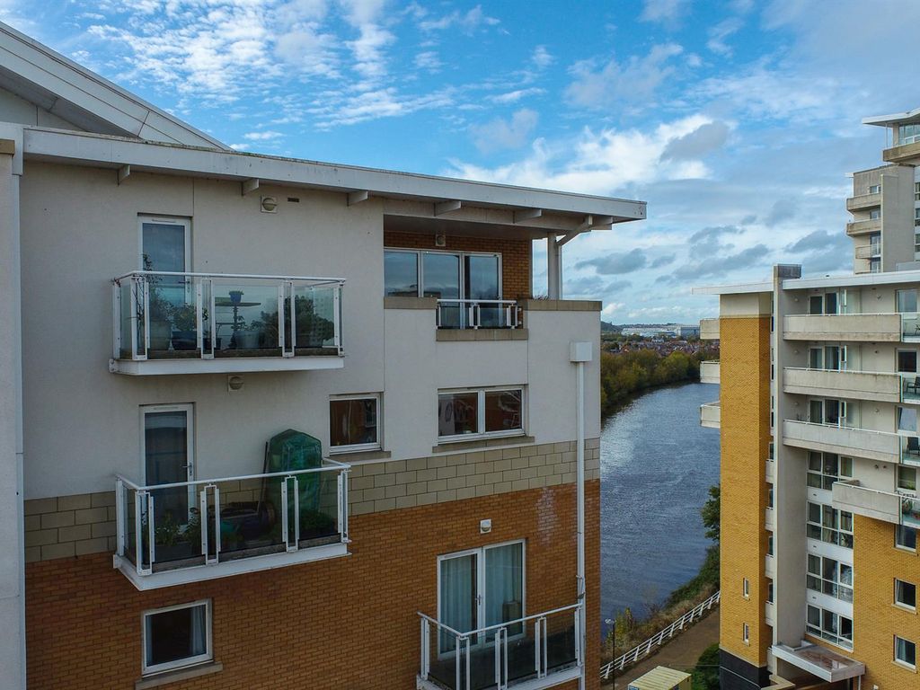 2 bed flat for sale in Penstone Court, Porto House, Century Wharf, Cardiff Bay CF10, £495,000