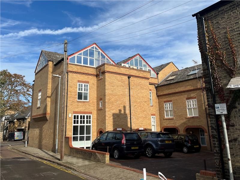 Office to let in Newmarket Road, Cambridge CB5, £70,000 pa