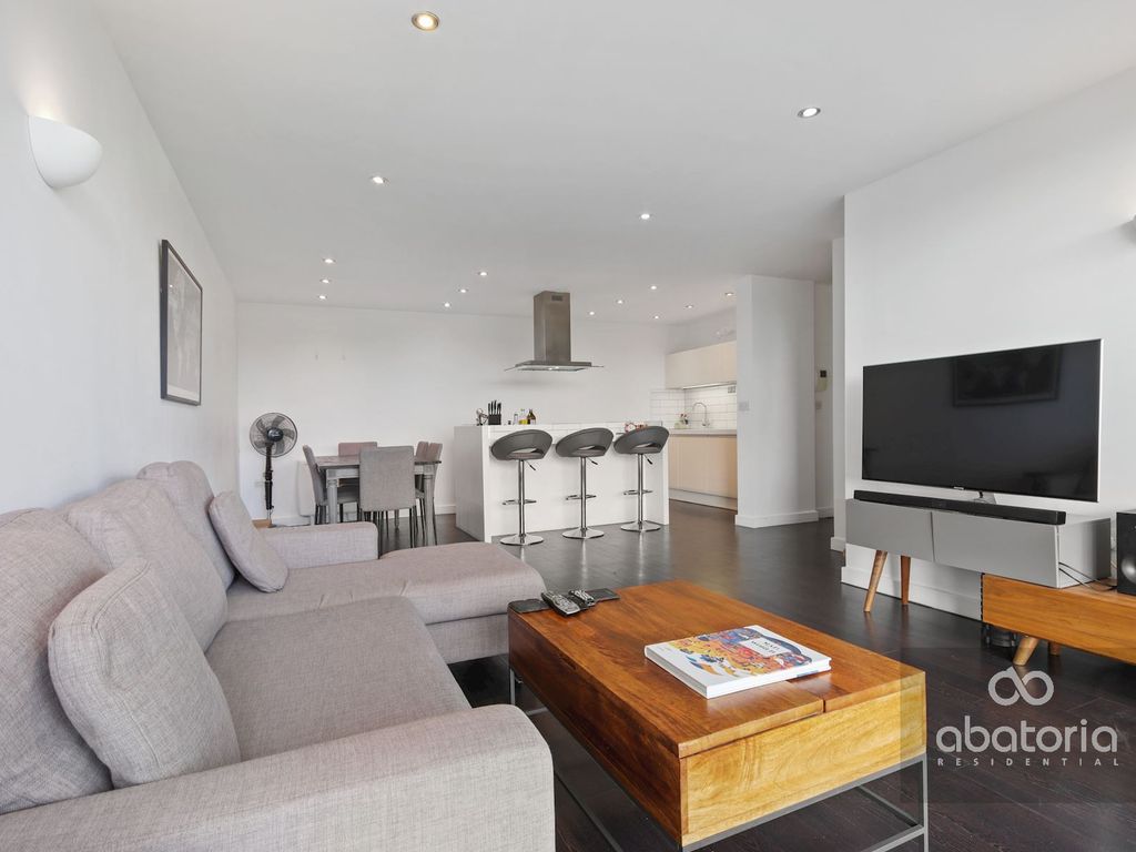2 bed flat for sale in Candy Wharf, Copperfield Road, London E3, £550,000