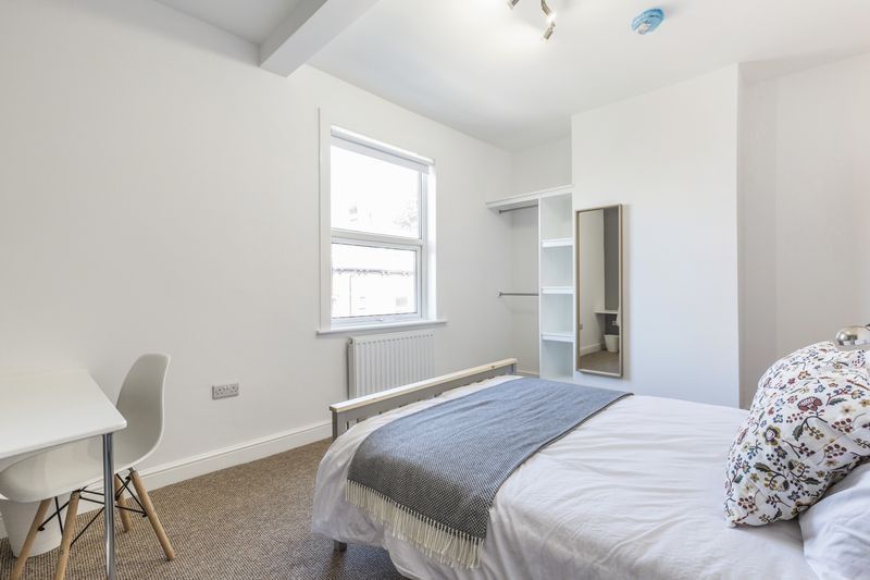 6 bed terraced house to rent in Devon Road, Leeds LS2, £654 pppm