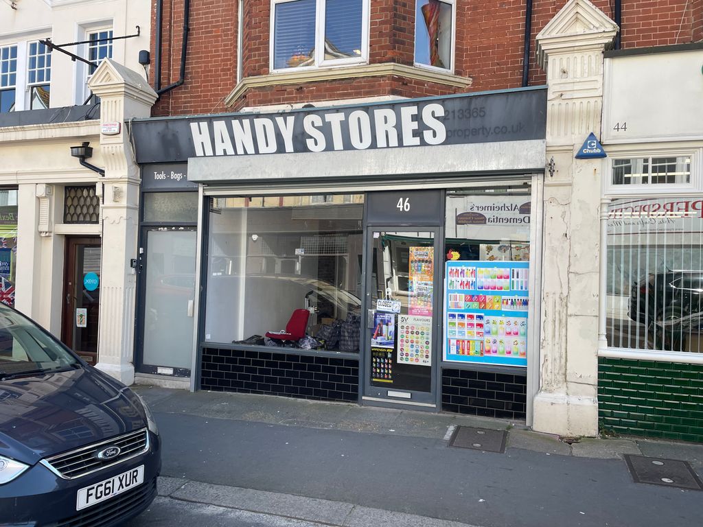 Retail premises to let in St. Leonards Road, Bexhill-On-Sea TN40, £7,500 pa