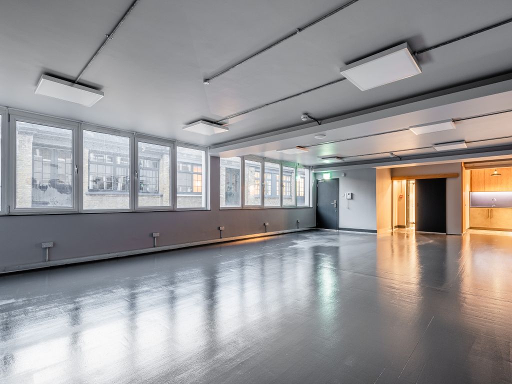 Office to let in 2nd Floor, 67-70 Charlotte Road, Shoreditch, London EC2A, £36,000 pa