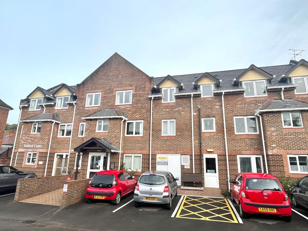 1 bed flat to rent in Fulford Court, Minehead TA24, £795 pcm