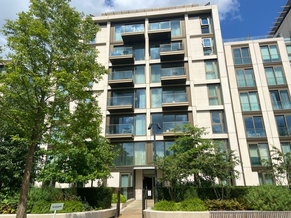 New home, 3 bed flat for sale in Lillie Square, Earls Court SW6, £1,849,000
