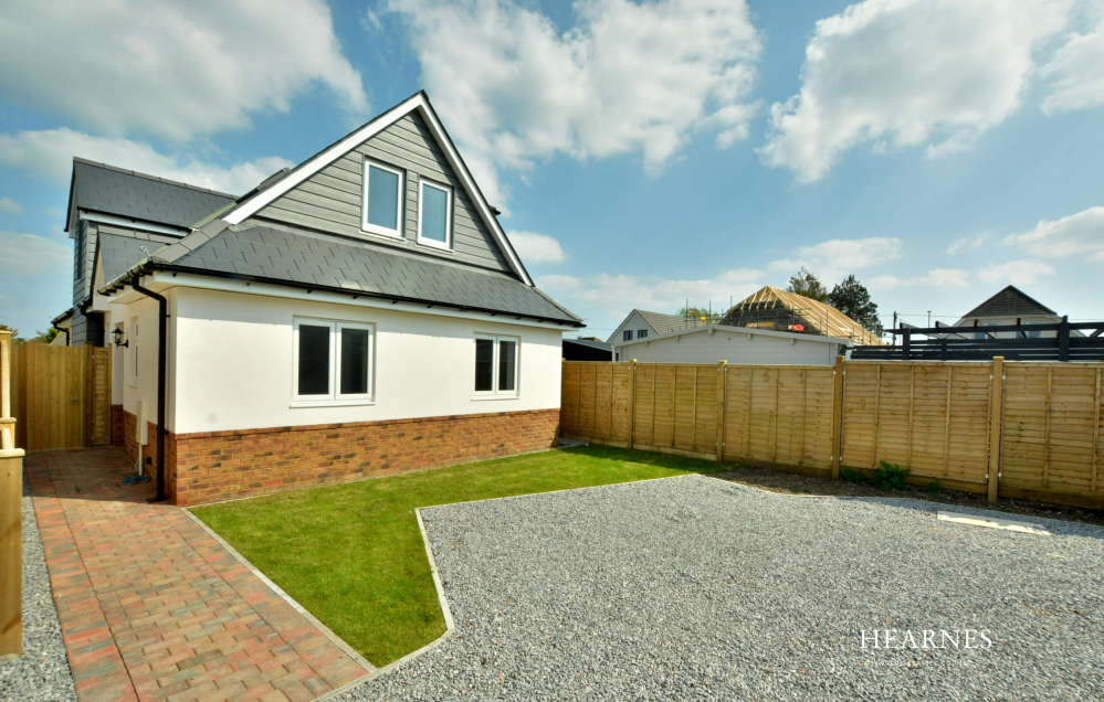 4 bed property for sale in Hayes Lane, Colehill BH21, £525,000