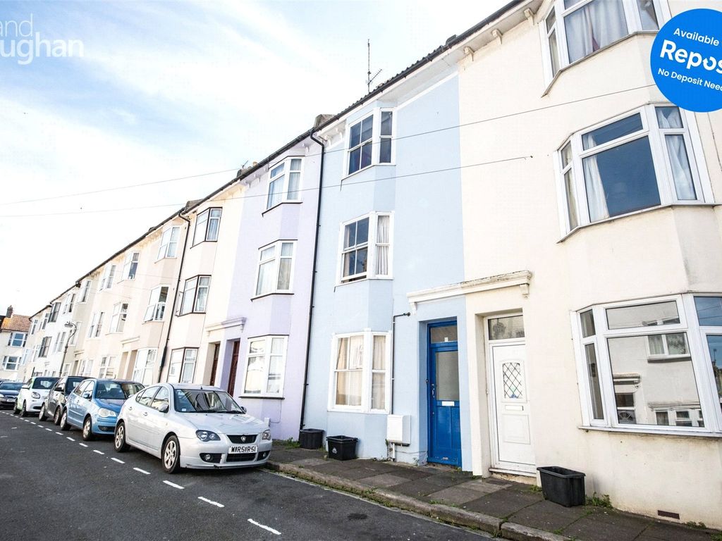 5 bed terraced house to rent in St Martins Place, Brighton BN2, £3,358 pcm