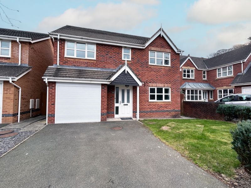 4 bed detached house for sale in Cwrt Llewelyn, Conwy LL32, £370,000