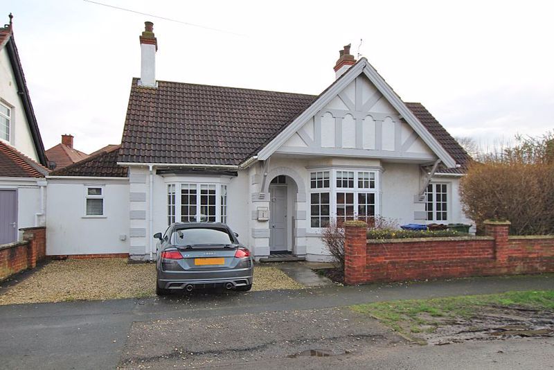 3 bed detached bungalow for sale in Brooklands Avenue, Cleethorpes DN35, £330,000